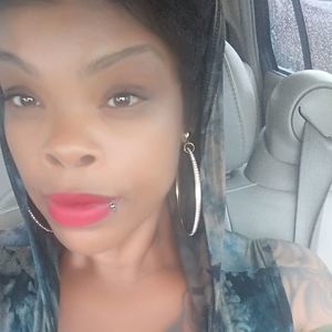 Meet your Posher, Aesha